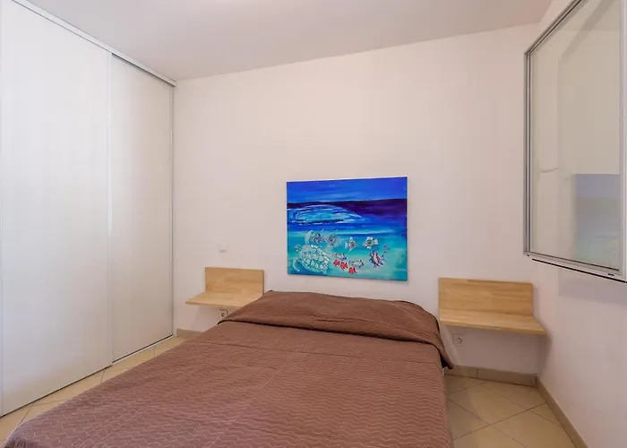 公寓 Eucalyptus - Appt Avec Terrasse